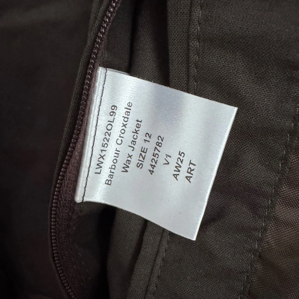 Barbour Croxdale Waxed Cotton Jacket in archive olive size 8 - Picture 9 of 10